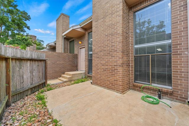 2831 Panagard Drive 39, Houston, TX 77082