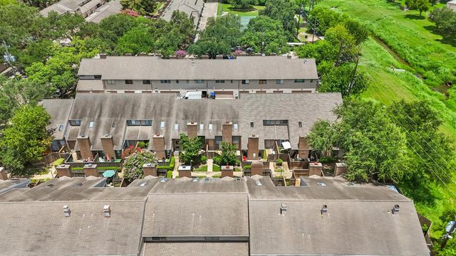2831 Panagard Drive 39, Houston, TX 77082