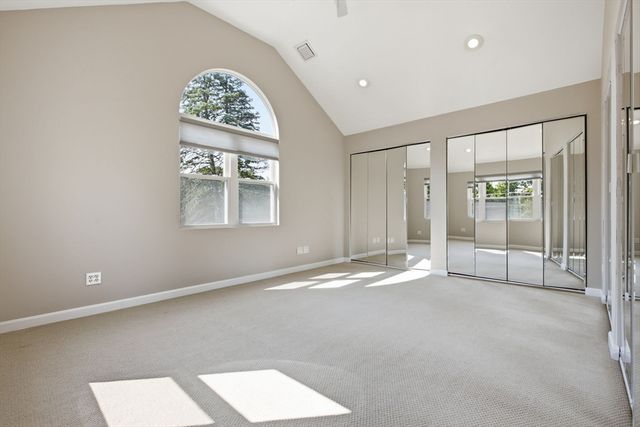 14 Pleasant St, North Reading, MA 01864