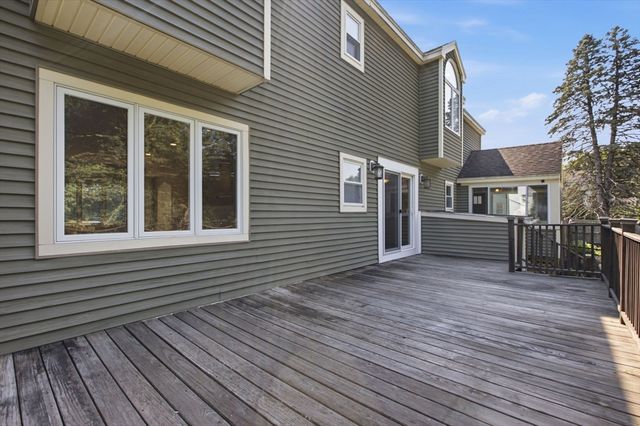 14 Pleasant St, North Reading, MA 01864