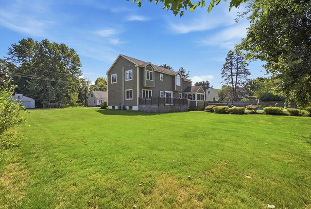 14 Pleasant St, North Reading, MA 01864