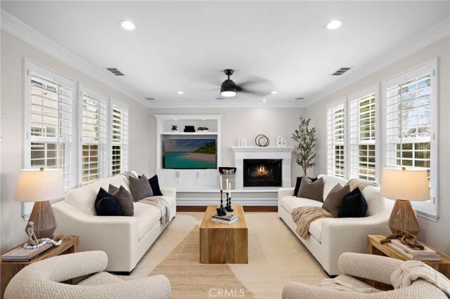 33 Christopher Street, Ladera Ranch, CA 92694