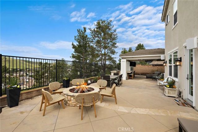 33 Christopher Street, Ladera Ranch, CA 92694