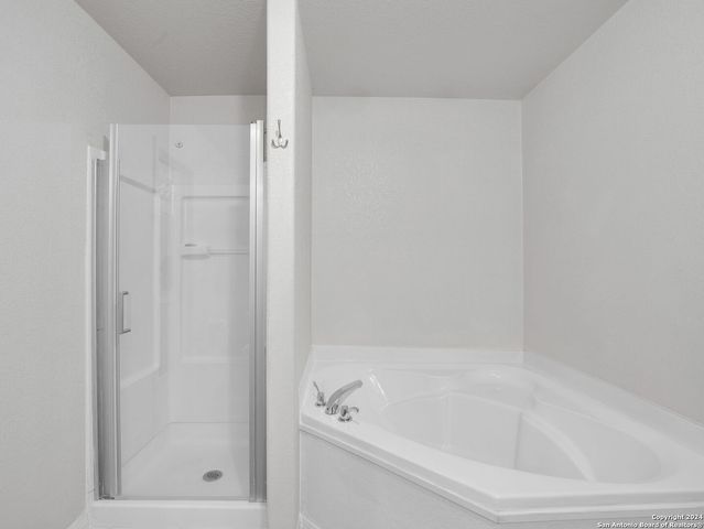 11122 Indian Cyn, San Antonio, TX 78252