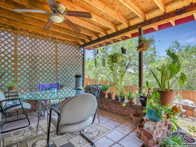 11122 Indian Cyn, San Antonio, TX 78252