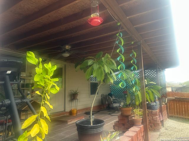 11122 Indian Cyn, San Antonio, TX 78252