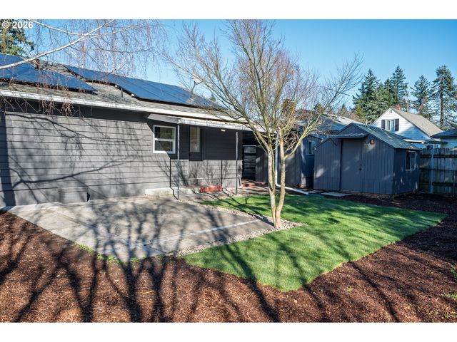 12530 Se MARKET St, Portland, OR 97233