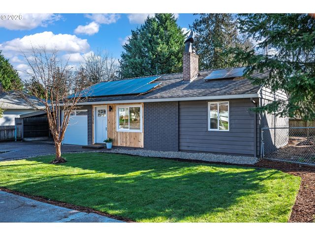 12530 Se MARKET St, Portland, OR 97233