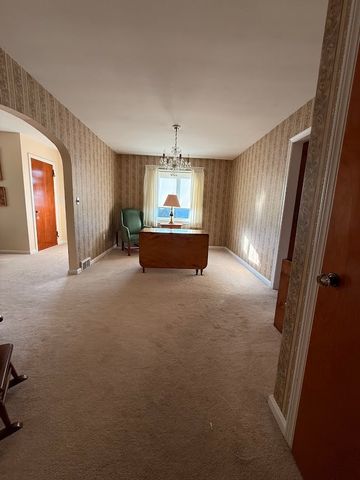 76 1st Ave, Greenville Boro, PA 16125