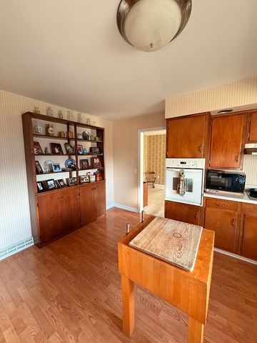 76 1st Ave, Greenville Boro, PA 16125