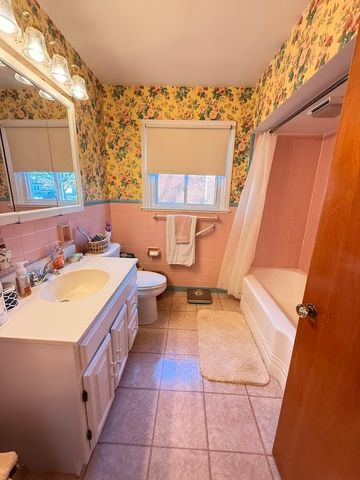 76 1st Ave, Greenville Boro, PA 16125