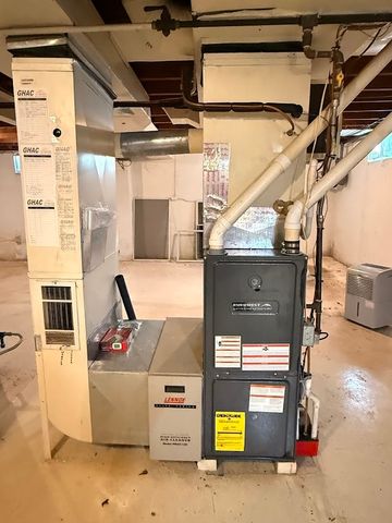 76 1st Ave, Greenville Boro, PA 16125