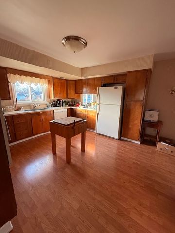 76 1st Ave, Greenville Boro, PA 16125