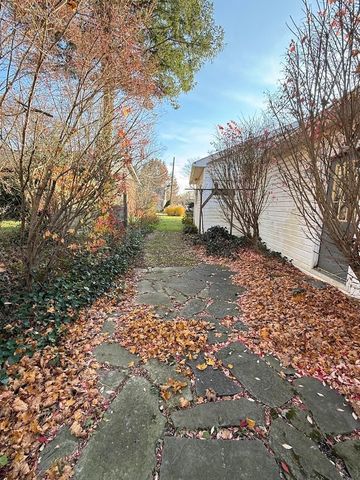 76 1st Ave, Greenville Boro, PA 16125