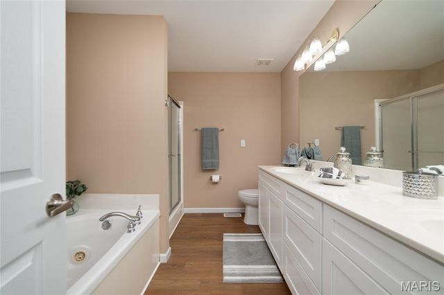 3515 Eagles Hill Ridge, St Charles, MO 63303