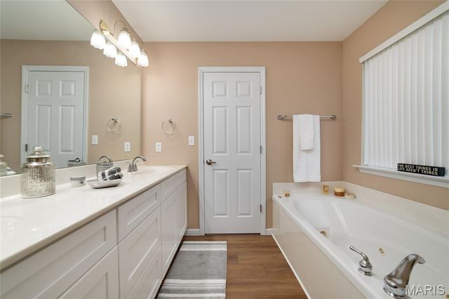 3515 Eagles Hill Ridge, St Charles, MO 63303