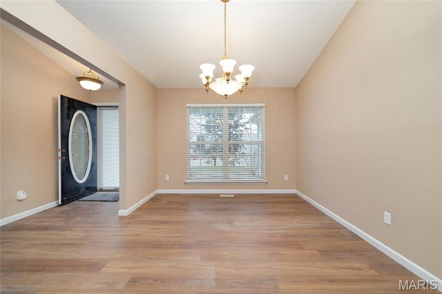 3515 Eagles Hill Ridge, St Charles, MO 63303