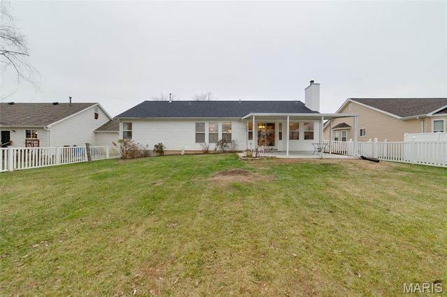 3515 Eagles Hill Ridge, St Charles, MO 63303