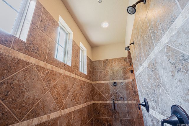 1231 Porto Pt, New Braunfels, TX 78132