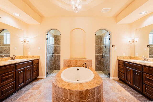1231 Porto Pt, New Braunfels, TX 78132