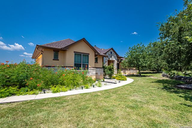 1231 Porto Pt, New Braunfels, TX 78132