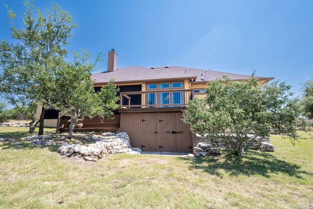 1231 Porto Pt, New Braunfels, TX 78132
