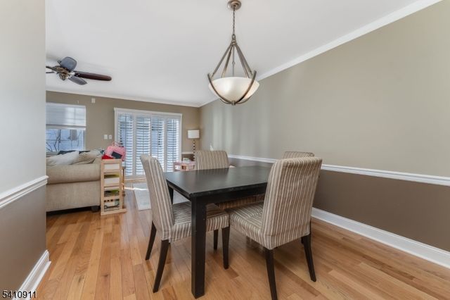 13 Spruce Ter, Mount Arlington Boro, NJ 07856