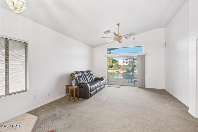 8746 W LISBON Lane W, Peoria, AZ 85381