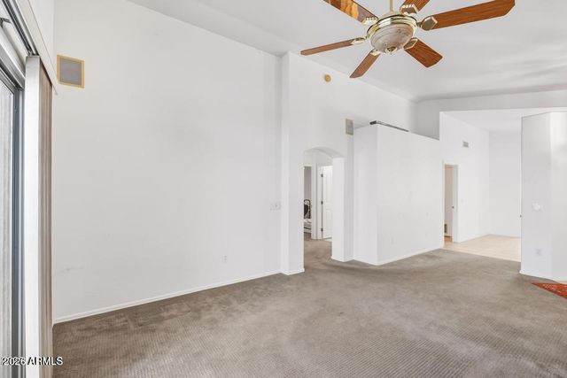 8746 W LISBON Lane W, Peoria, AZ 85381