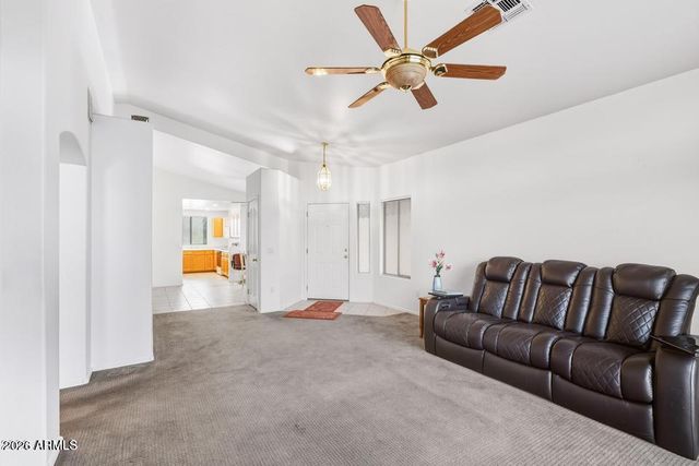 8746 W LISBON Lane W, Peoria, AZ 85381