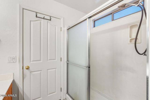 8746 W LISBON Lane W, Peoria, AZ 85381