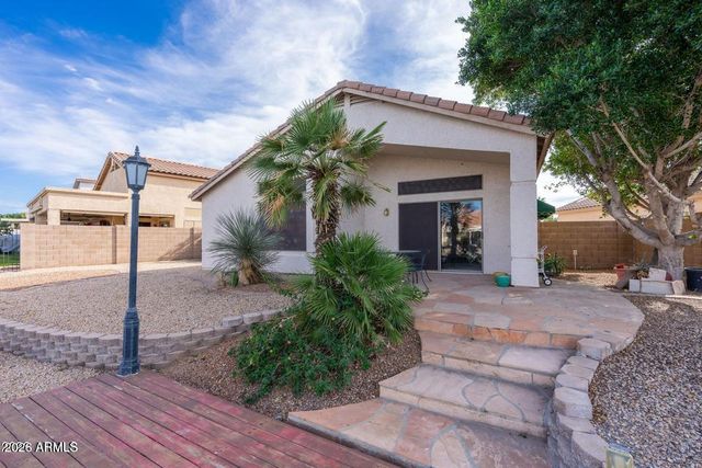 8746 W LISBON Lane W, Peoria, AZ 85381