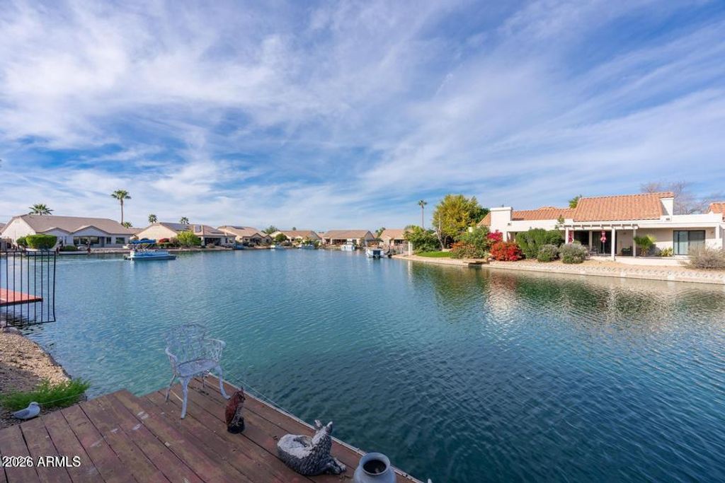 8746 W LISBON Lane W, Peoria, AZ 85381