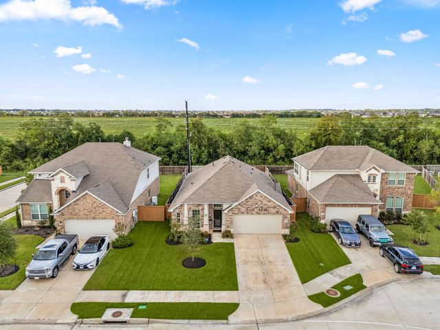 1705 Diamond Mountain Drive, Rosharon, TX 77583