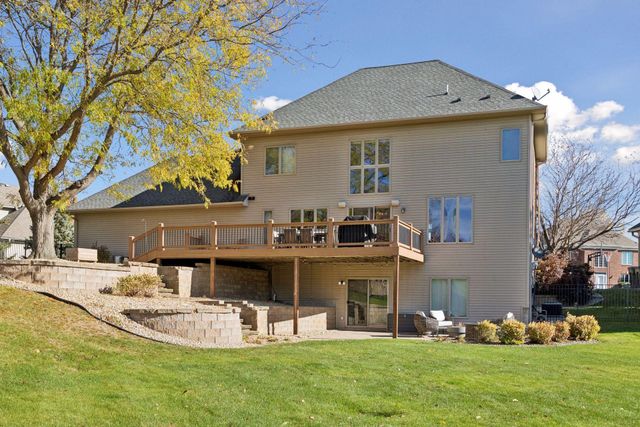 13578 Foxberry Road, Savage, MN 55378