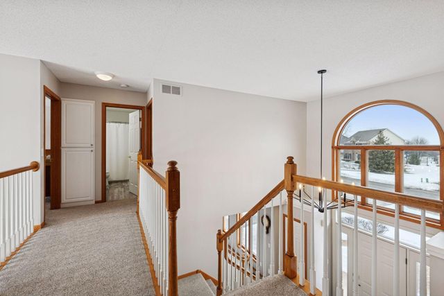 13578 Foxberry Road, Savage, MN 55378