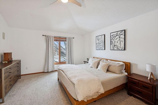 13578 Foxberry Road, Savage, MN 55378