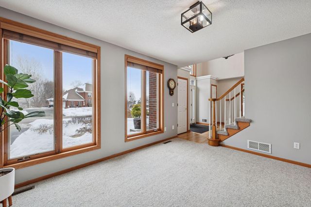 13578 Foxberry Road, Savage, MN 55378