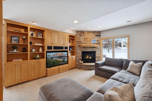 13578 Foxberry Road, Savage, MN 55378