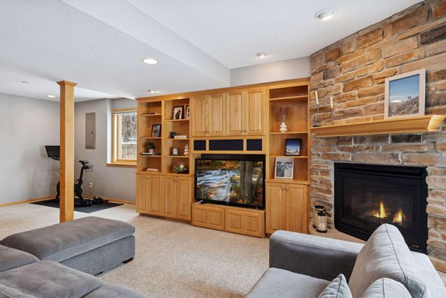 13578 Foxberry Road, Savage, MN 55378