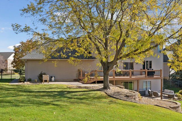 13578 Foxberry Road, Savage, MN 55378