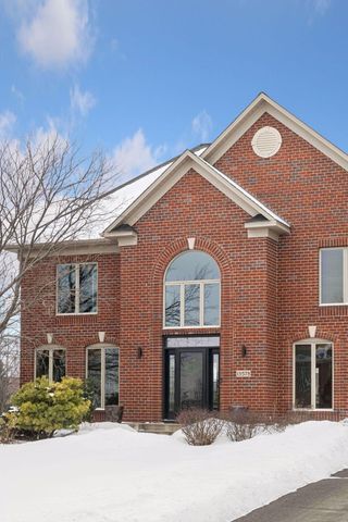 13578 Foxberry Road, Savage, MN 55378