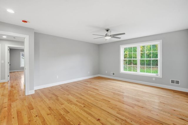 23 High Bluff Rd, Belchertown, MA 01007