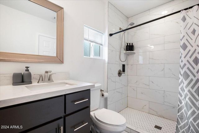 322 N 11TH Place, Phoenix, AZ 85006