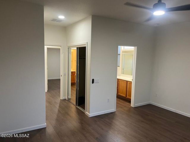9421 N Wishing Star Drive, Tucson, AZ 85743