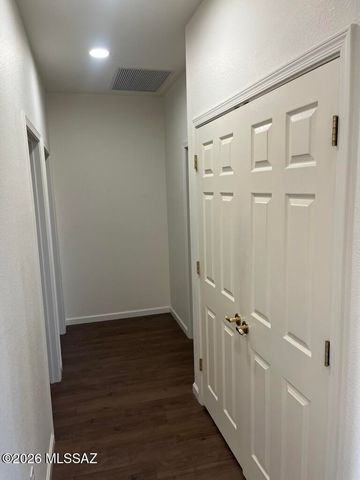 9421 N Wishing Star Drive, Tucson, AZ 85743
