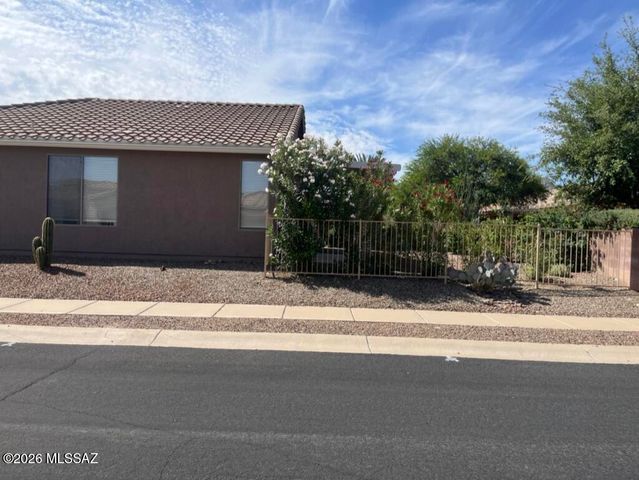 9421 N Wishing Star Drive, Tucson, AZ 85743