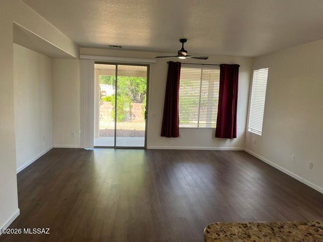 9421 N Wishing Star Drive, Tucson, AZ 85743