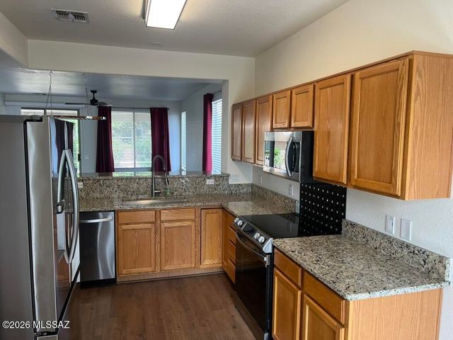 9421 N Wishing Star Drive, Tucson, AZ 85743