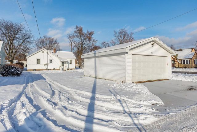 1654 Barlow STREET, La Crosse, WI 54601